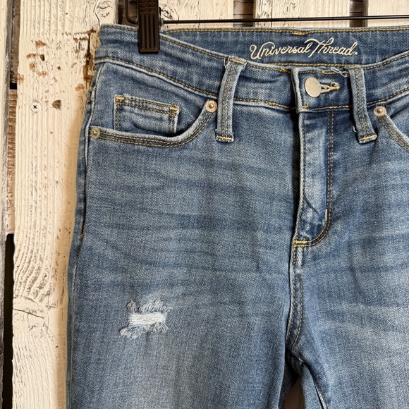 Universal Thread High Rise Straight Crop Blue Jeans Size 00 Distressed Raw Hem - Picture 6 of 11